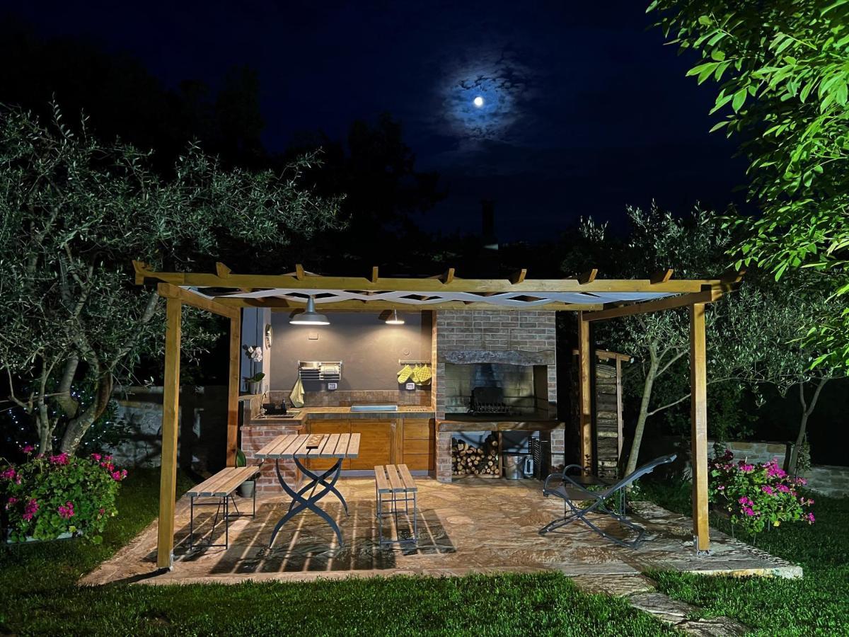 Holiday Home Casa Dei Farfui Momjan Exterior foto